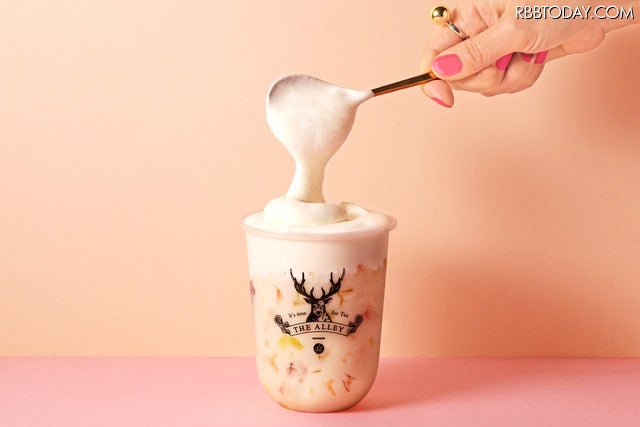 チーズクリームメープルミルクティー