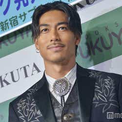Exile Akira デビュー10周年記念作で袋とじ 衝撃的な写真 Exile Akira デビュー10周年記念作で袋とじ 衝撃的な写真