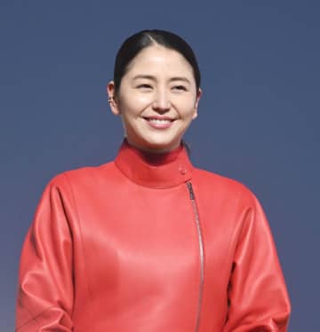 【有馬記念】長澤まさみのドレスカラーにネット沸く フジ競馬番組に登場「サインに違いない」「キタコレ」