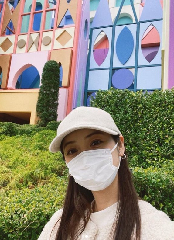 佐々木希、ディズニーランドへ「オーラすごい」「遭遇したい」と反響