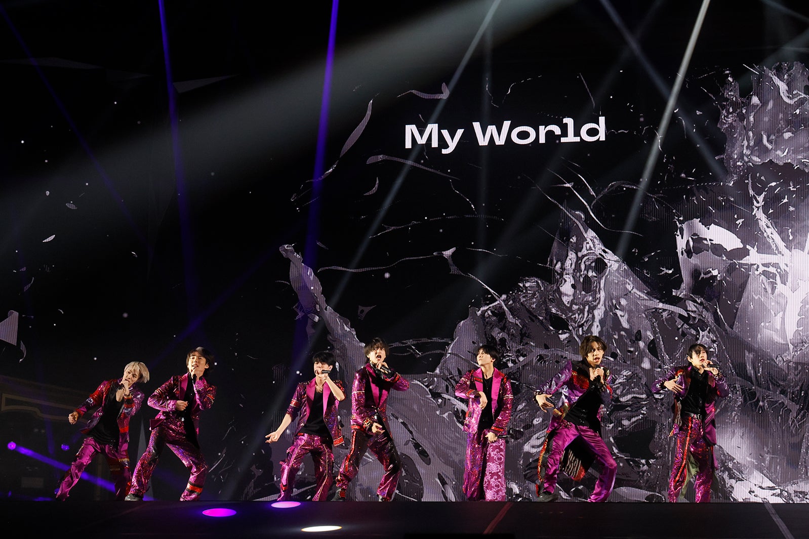 長瀬結星、稲葉通陽、大西風雅、藤井直樹、佐々木大光、田村海琉、川崎星輝「SHOWbiz 2025」（提供写真）