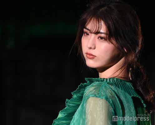 井手上漠、透け衣装が爽やか XR演出で“森林ランウェイ”<NEXT VISION JAPAN 2021 XR LIVE>