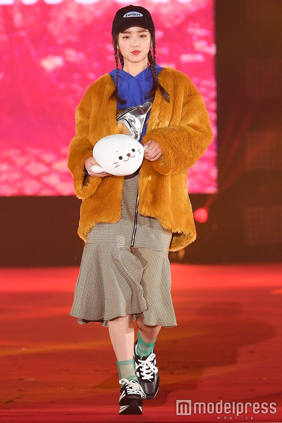 （C）モデルプレス