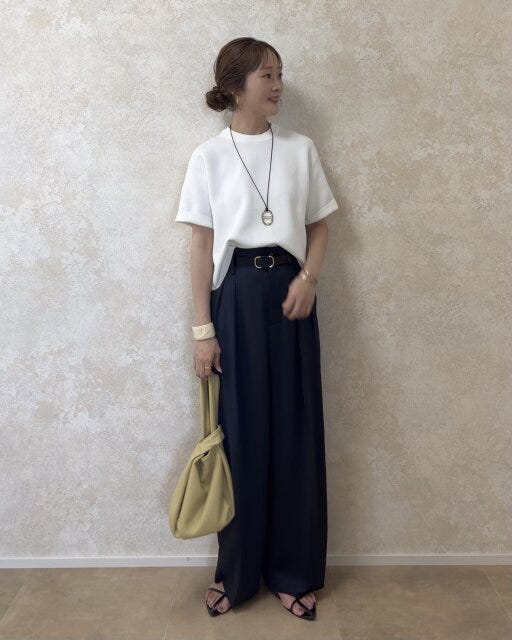 着回しコーデ①スラックスで大人カジュアルコーデ