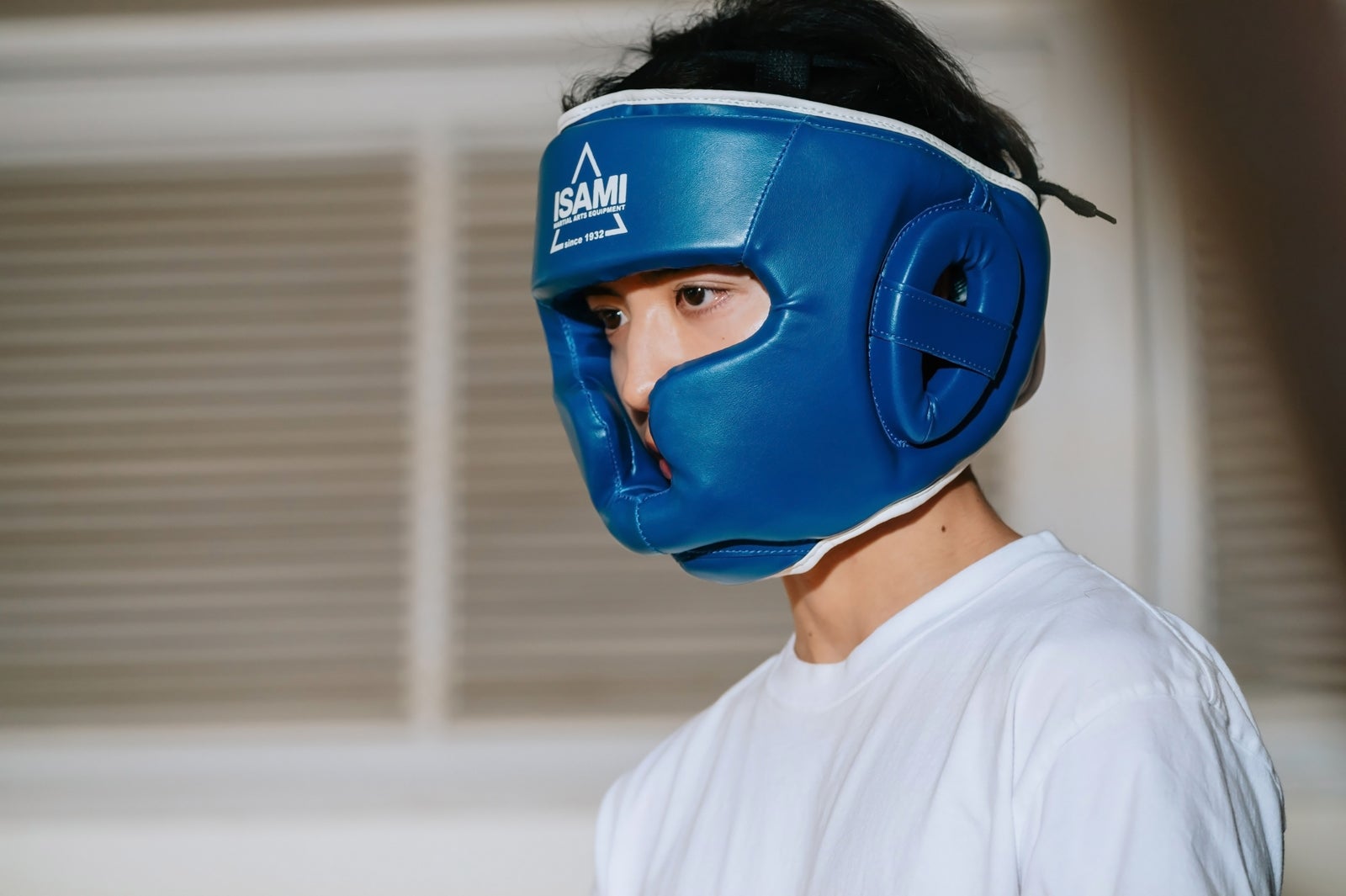 木村慧人「レッドブルー」第2話（C）「レッドブルー」製作委員会・MBS（C）波切敦／小学館