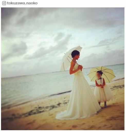 モデル徳澤直子、幸せ“母娘ウェディング”フォト公開 祝福の声相次ぐ