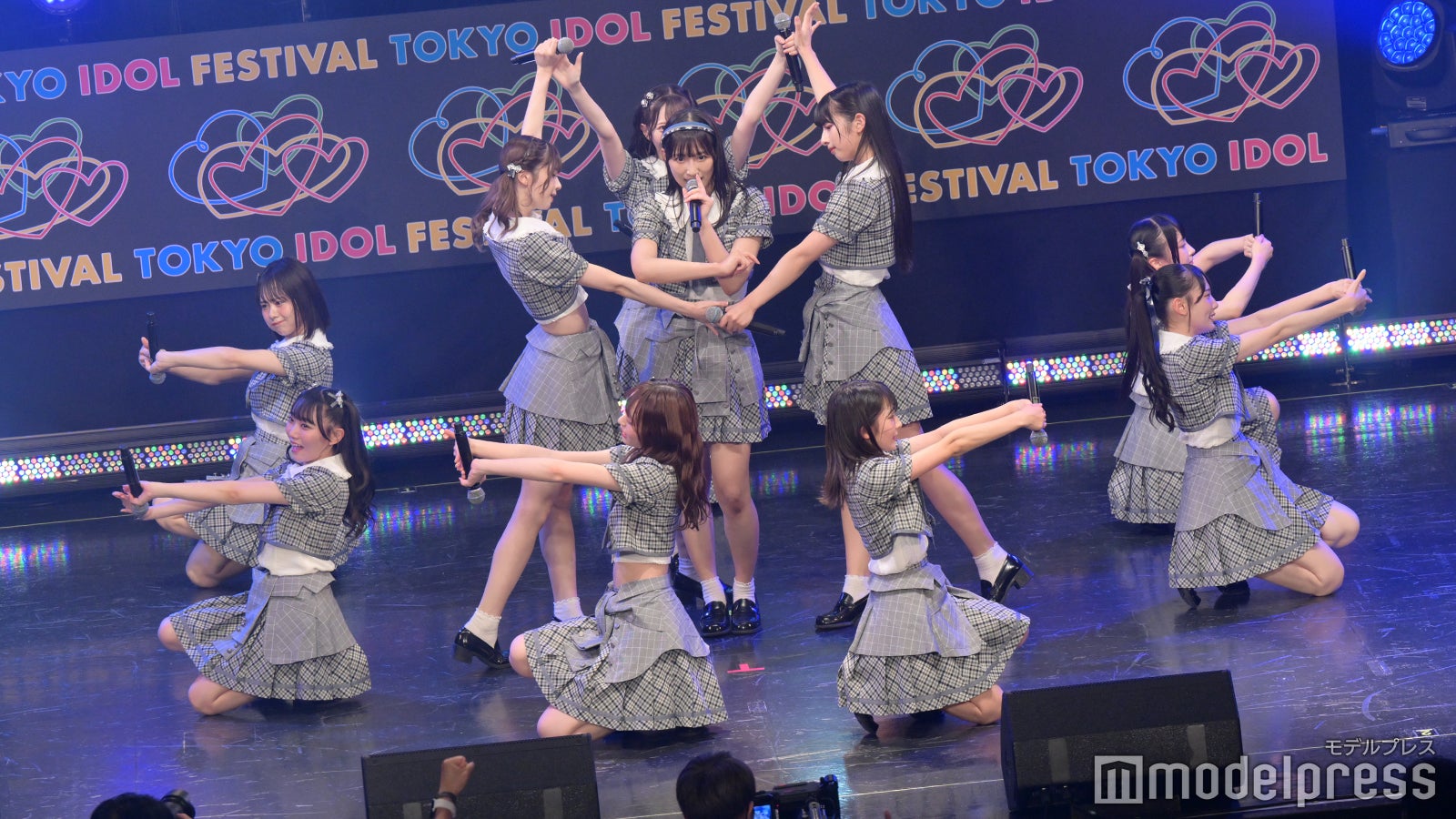 ≠ME （C）モデルプレス