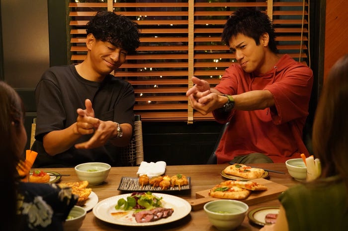 三浦翔平、山田裕貴 「ハコヅメ~たたかう!交番女子~」第5話より(C)日本テレビ