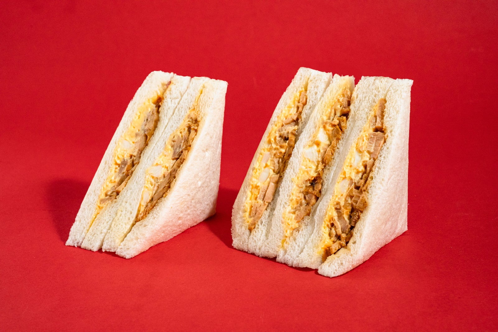 テリヤキチキンとたまごのサンド（税込348円）（提供写真）