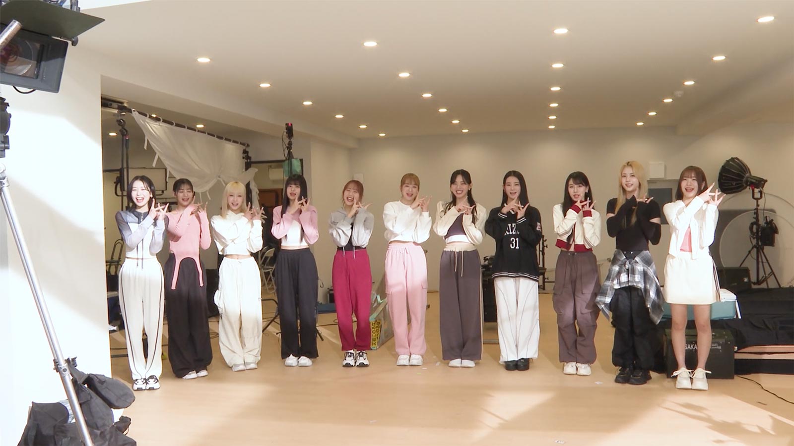 ME:I／TVCM撮影メイキングより（提供写真）