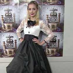 「第15回 東京ガールズコレクション 2012AUTUMN/WINTER」に出演した土屋アンナ