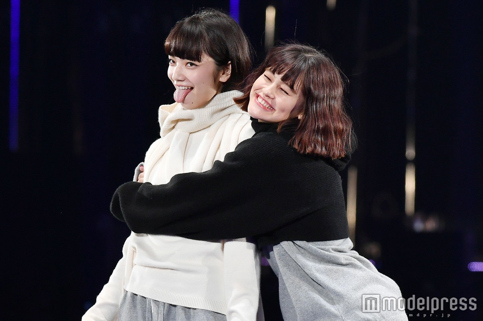 小松菜奈 Emmaとの えまなな 熱々キスショット披露 モデルプレス