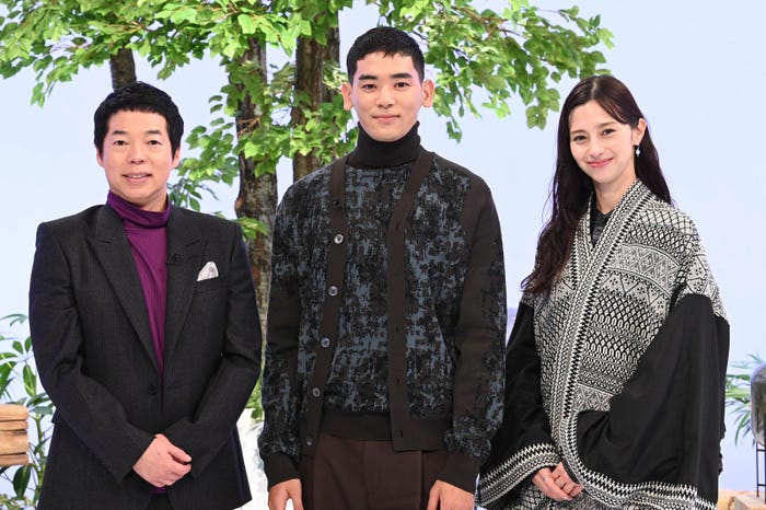 (左から)今田耕司、UTA、中条あやみ(C)日本テレビ