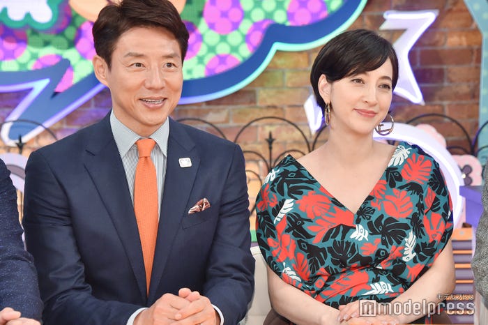 (左から)松岡修造、滝川クリステル(C)モデルプレス