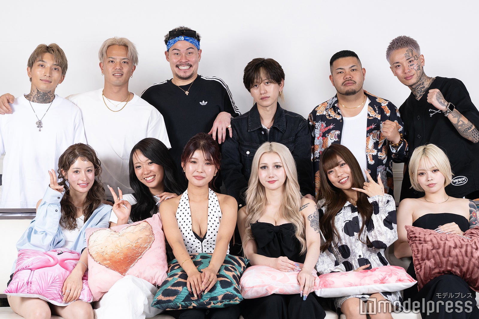 （上段左から時計回り）ルネ、カマケン、りょーぴー、まる、カズマ、たいちゃん、かほち、あやちぇる、シャラン、サラ、りんりん、みみ（C）モデルプレス
