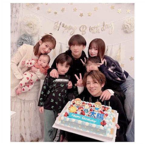 辻希美、杉浦太陽‟45歳の誕生日”を盛大なパーティーで祝福「いつまでも元気なパパで居てね」