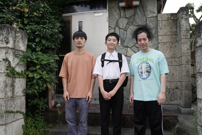 大橋裕之氏、又吉直樹ら(C)MIRRORLIAR FILMS PROJECT