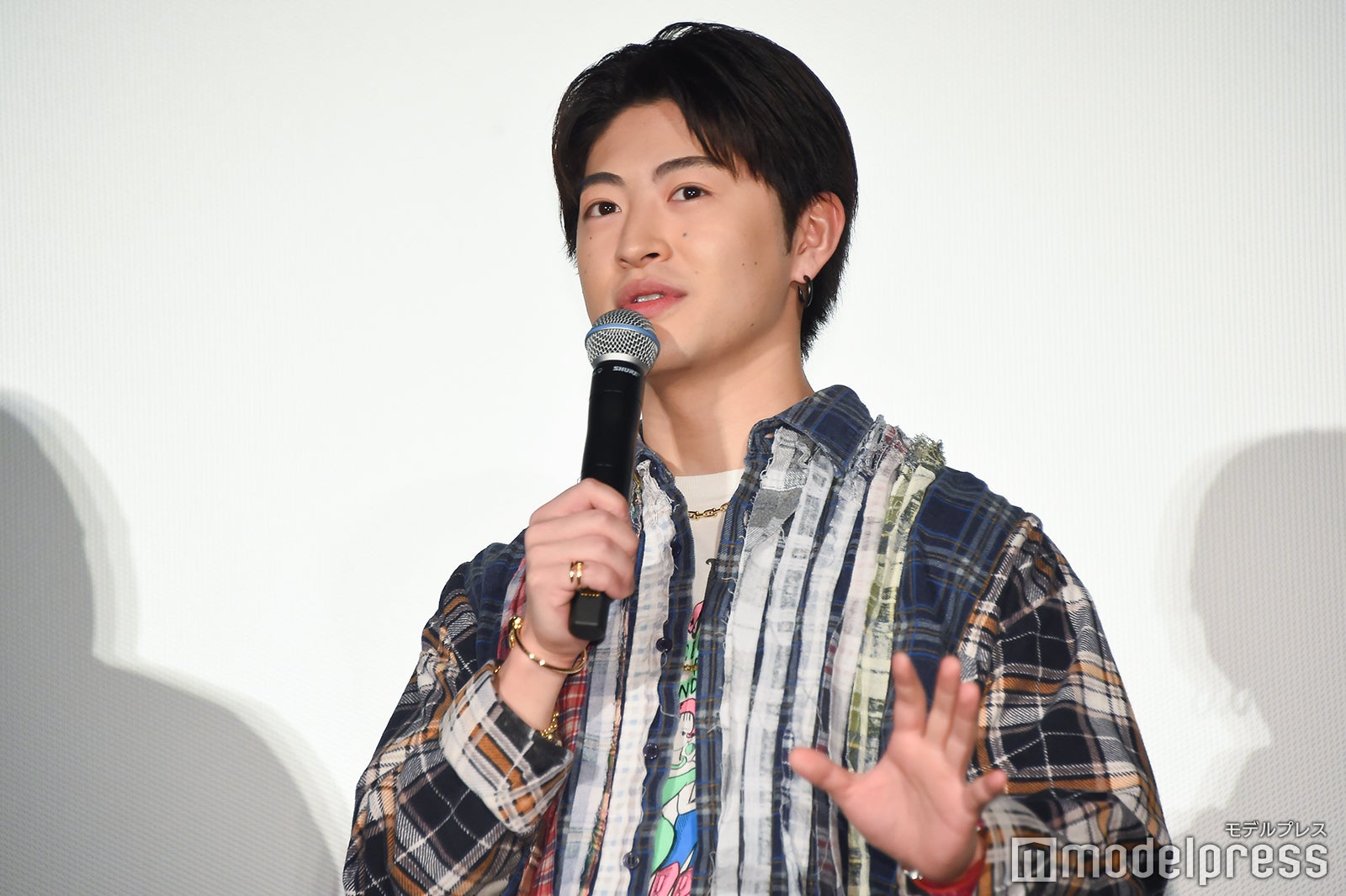 佐野玲於 （C）モデルプレス