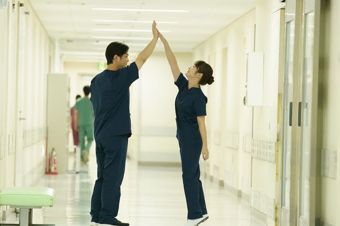 千葉雄大、川栄李奈(C)日本テレビ