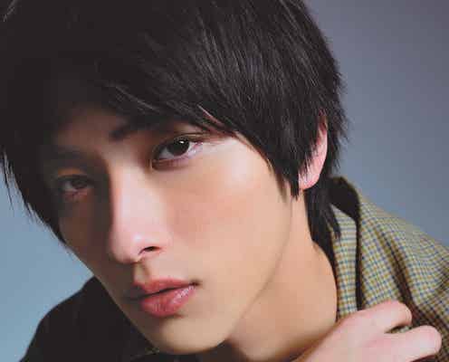 横浜流星、新たな「黒髪ルックス」で大人っぽく 徹底取材で“好き”を探る