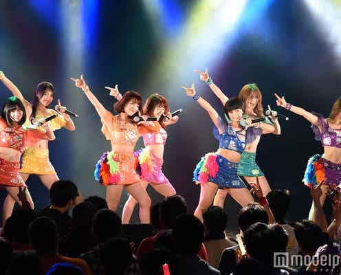 アプガ・LinQ・GEMら人気アイドル集結 怒涛の熱狂ライブで観客沸かす