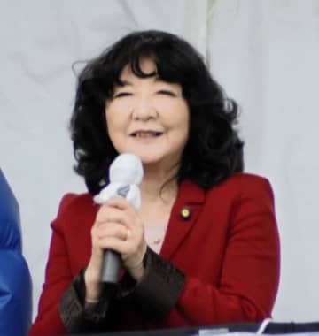 トラブル？片山さつき大臣の演説が聞こえない 電車のガタンゴトンにもかき消され、7分半演説の内容が入ってこない…