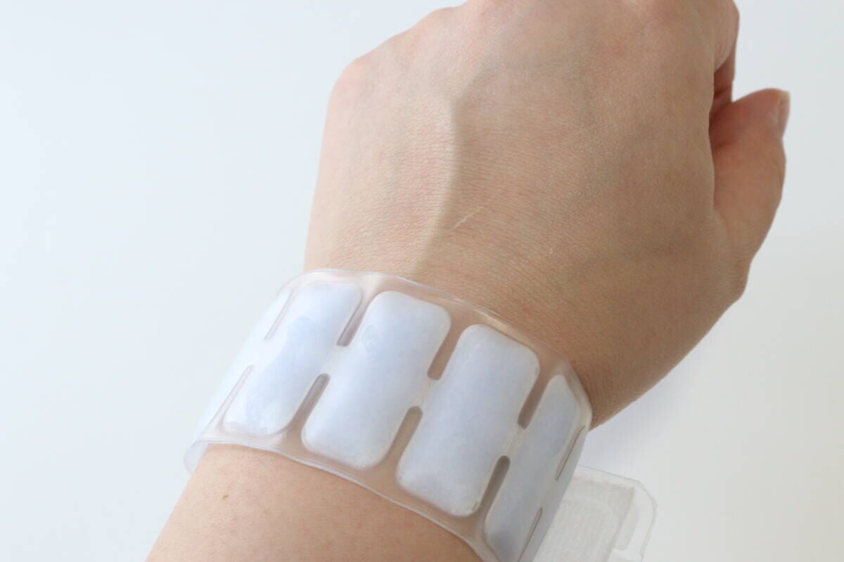 ダイソーのクールリストバンドのサイズ感