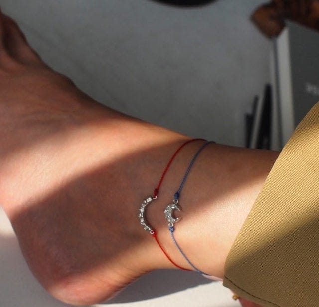 シンプルさにプラス♡夏のファッションに取り入れたい「アクセサリー」