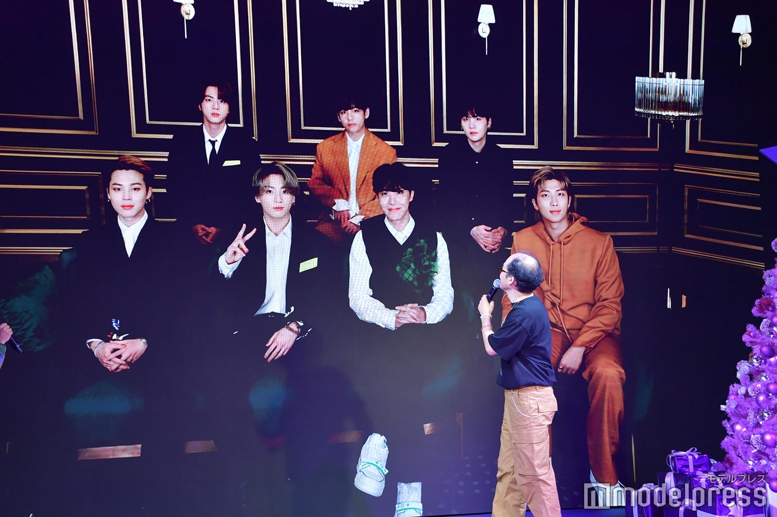 BTSに見惚れる斎藤司（C）モデルプレス