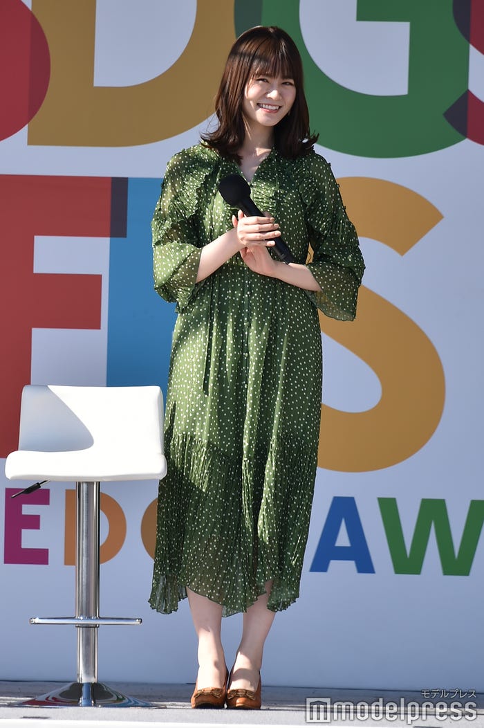 山崎怜奈 (C)モデルプレス