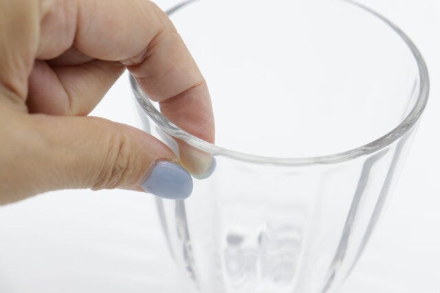 ダイソー　じょうぶなグラス（ストレート、約315mL）　厚み