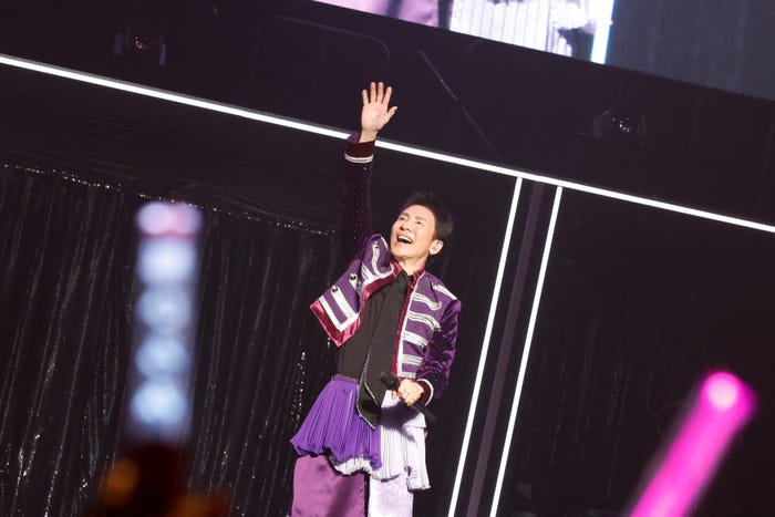 郷ひろみ/撮影:河村美貴(田中聖太郎写真事務所)