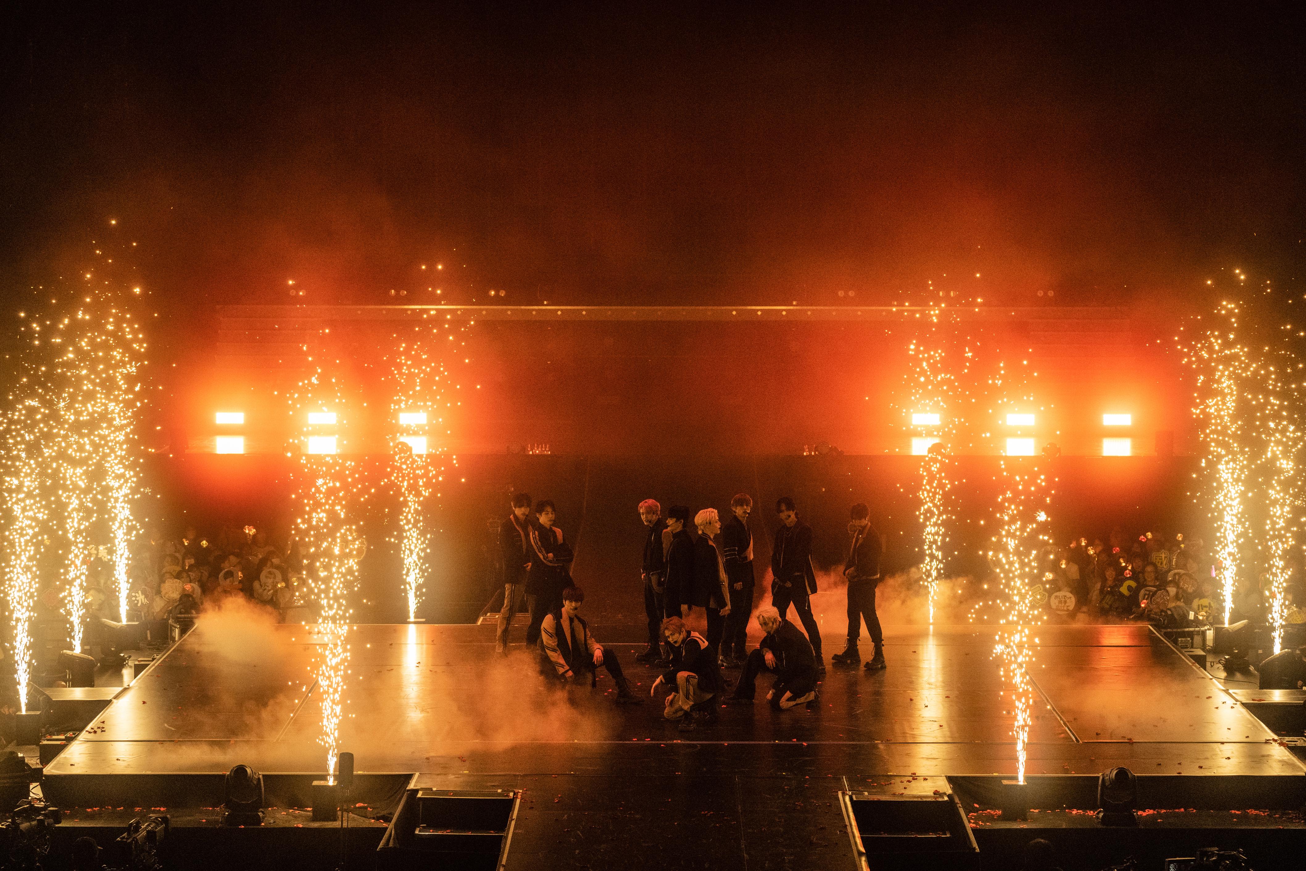 INI「LAPOSTA 2023」より／撮影：田中聖太郎