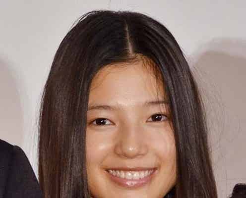 E-girls石井杏奈、監督からの“サプライズ卒業証書”に感動 「集大成でもありスタートでもある」