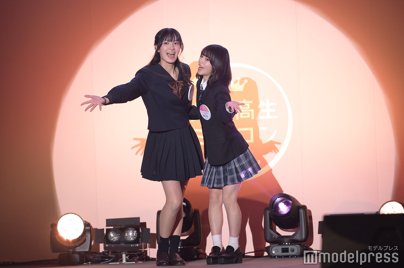 ここなさん、あいるさん（C）モデルプレス