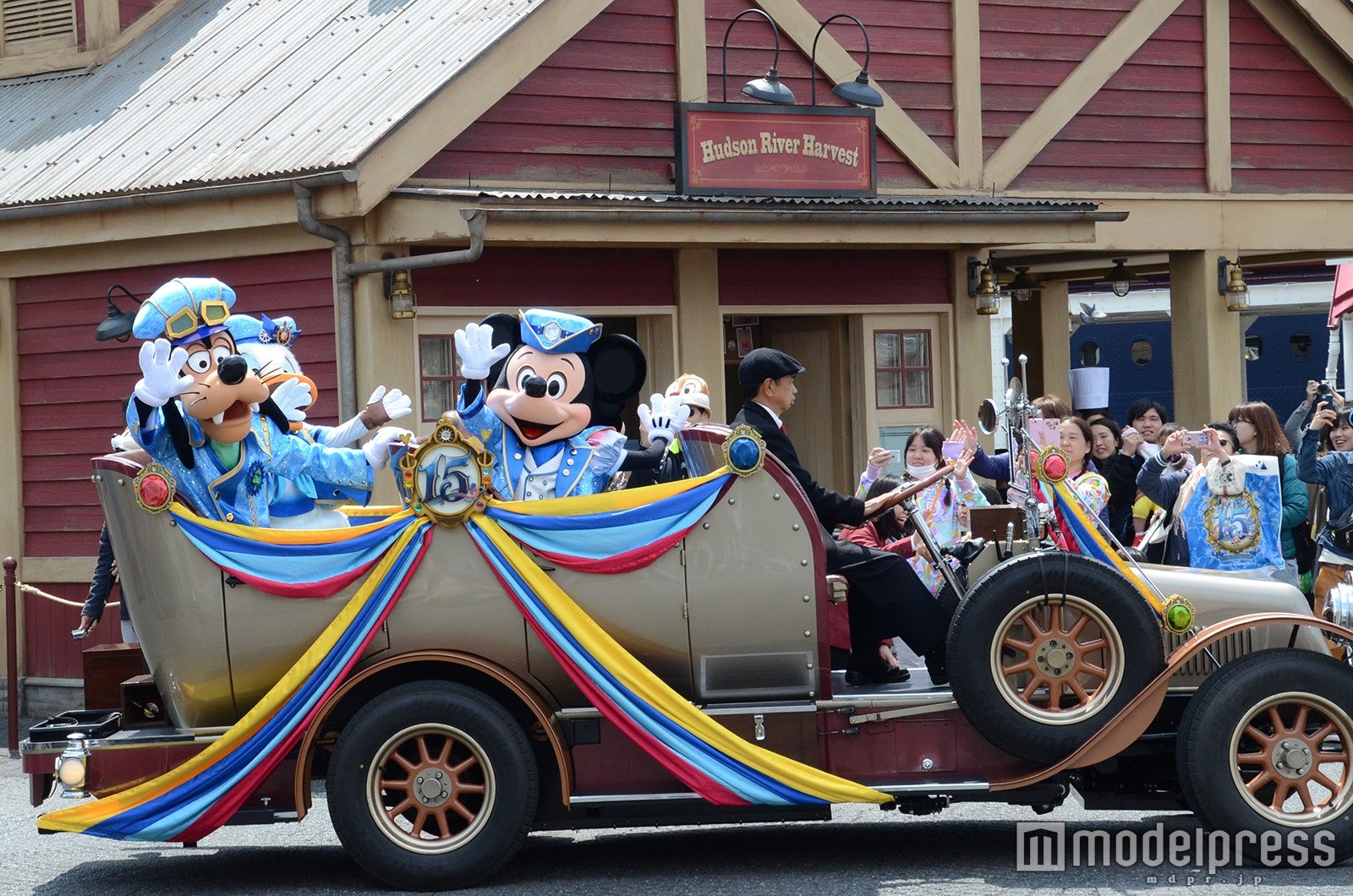 “ザ・イヤー・オブ・ウィッシュ”グリーティングドライブ（C）モデルプレス