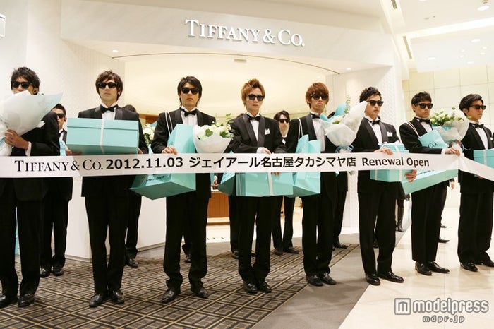 3億超のジュエリーを胸元に纏った黒谷友香 イケメン人からプロポーズ殺到 モデルプレス