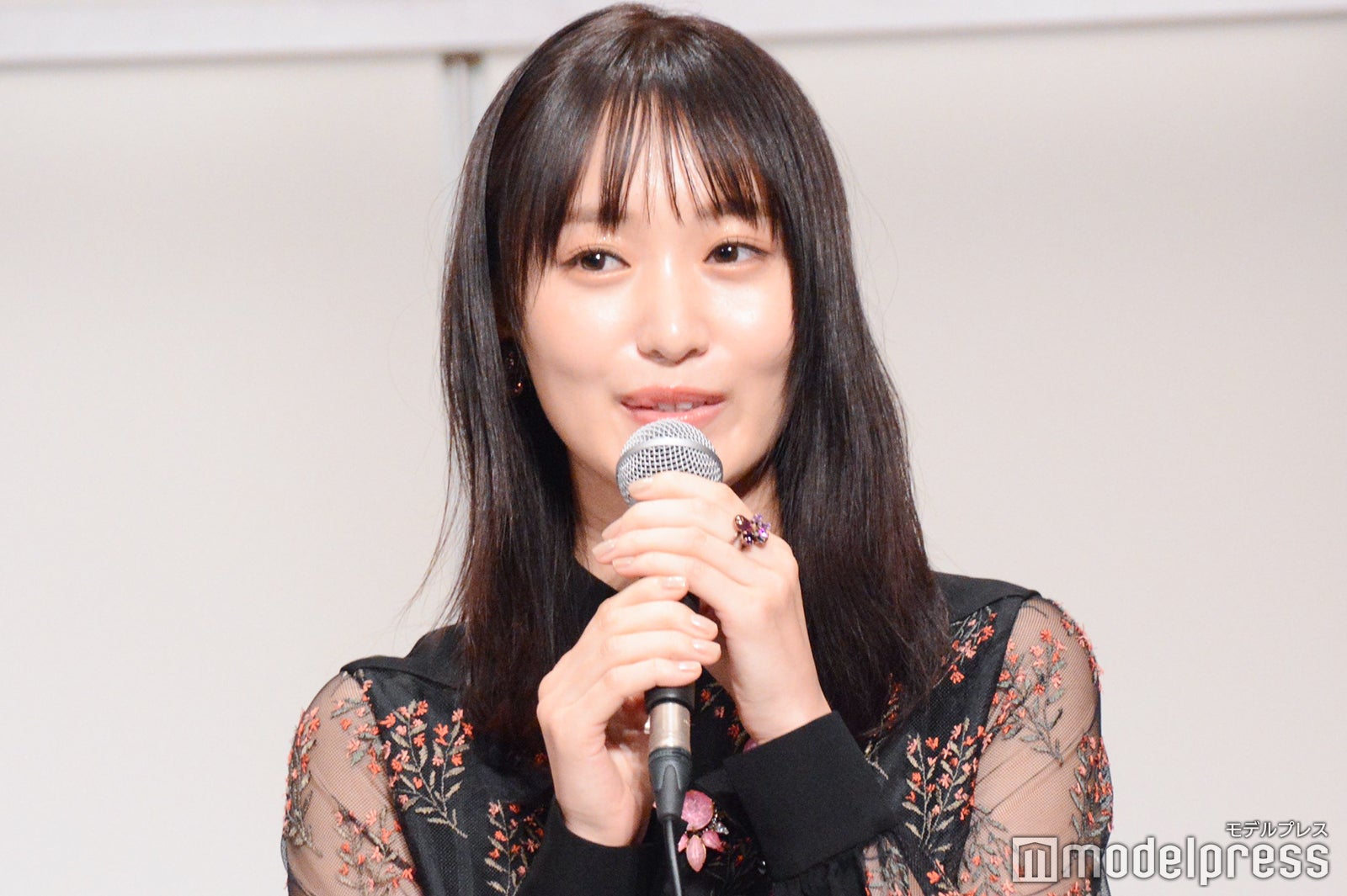 菅井友香（C）モデルプレス