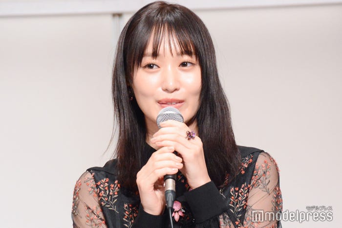 菅井友香(C)モデルプレス