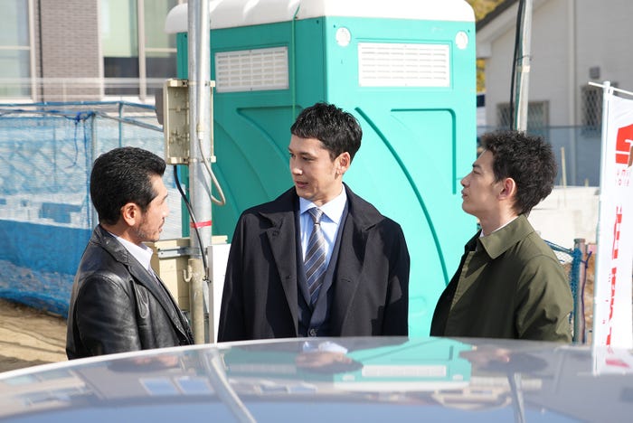 渋川清彦、深水元基、吉田健悟/「真犯人フラグ」第9話より(C)日本テレビ