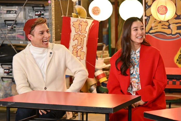満島真之介、新木優子(C)TBS
