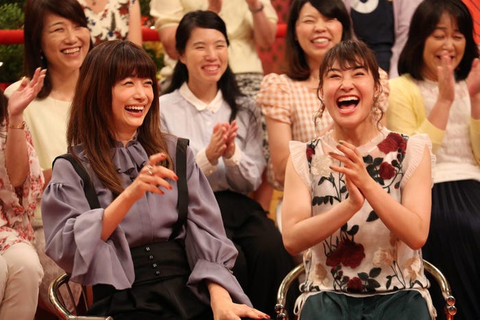 ヨンア、村上佳菜子 (C)フジテレビ