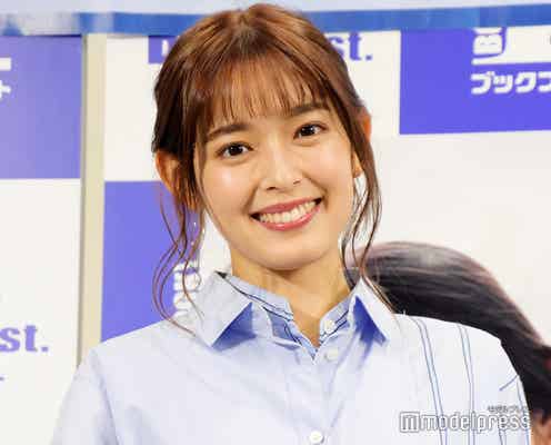 矢作穂香、ミニ丈ワンピでディズニー満喫「美脚」「スタイル抜群」の声