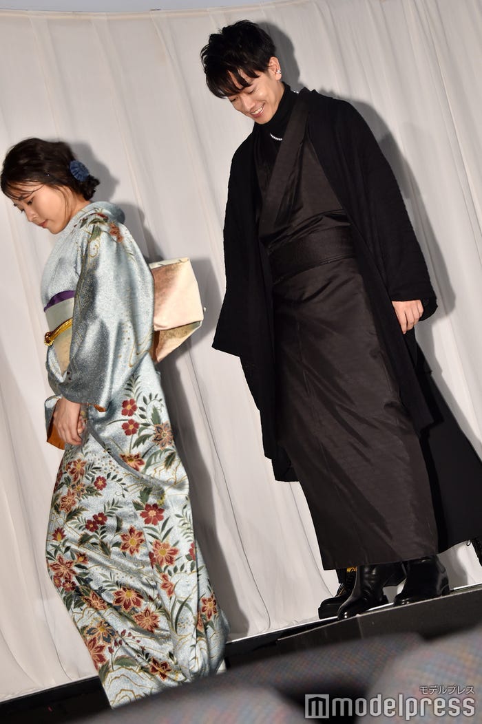 有村架純、佐藤健(C)モデルプレス