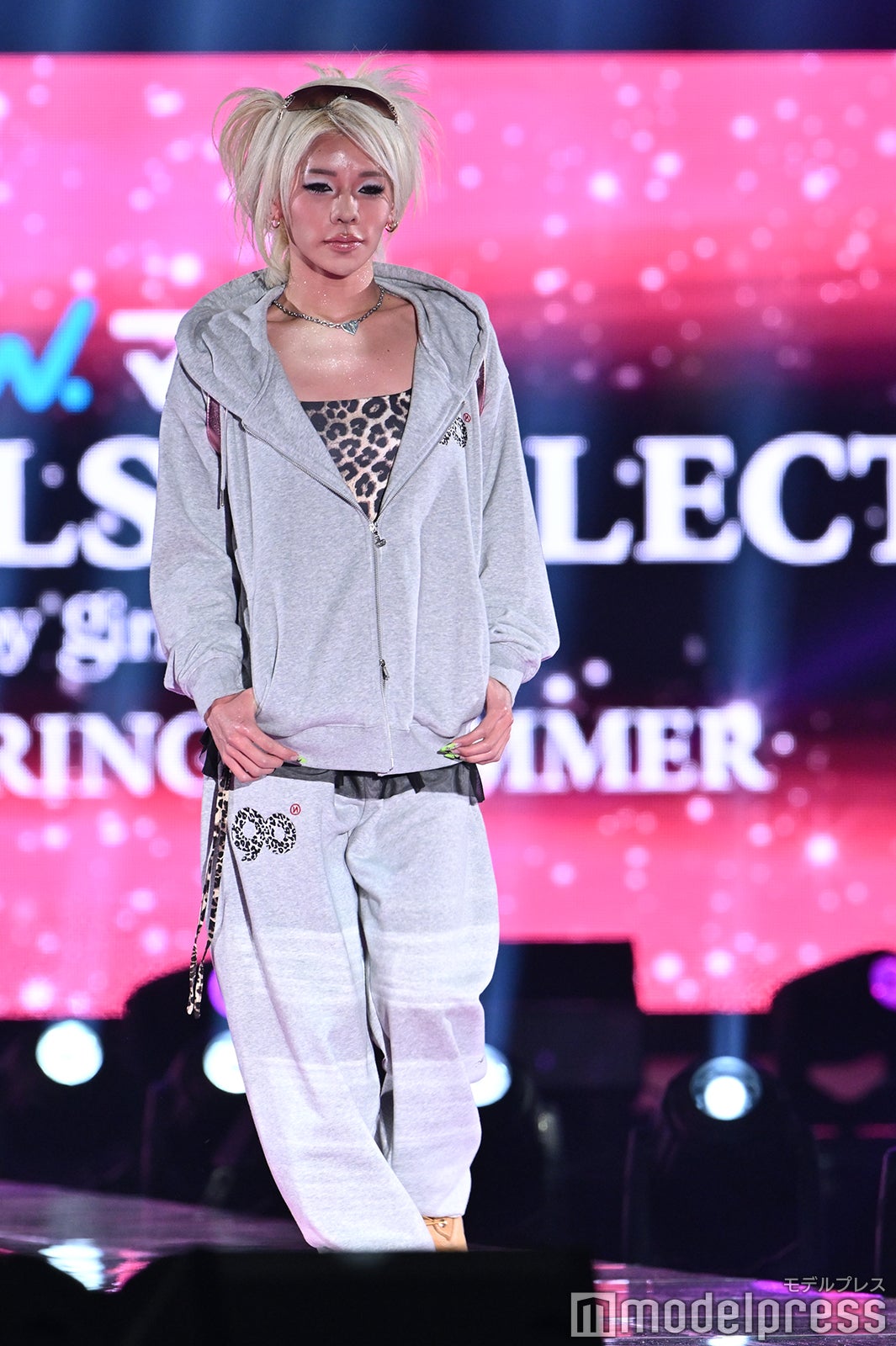 （C）モデルプレス