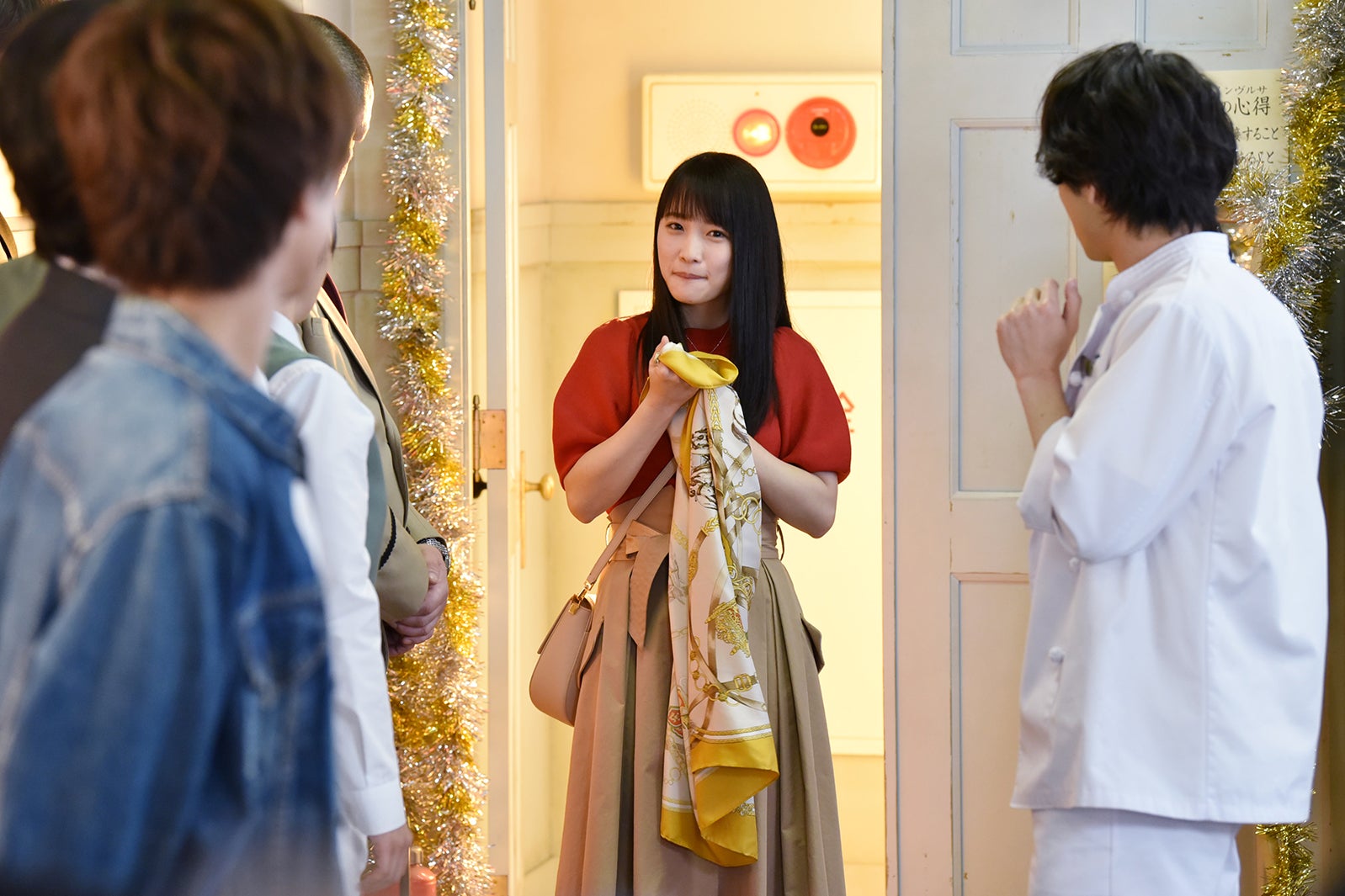 川栄李奈／「崖っぷちホテル！」第4話より（C）日本テレビ