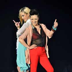 (写真左から)土屋アンナ、夏木マリ