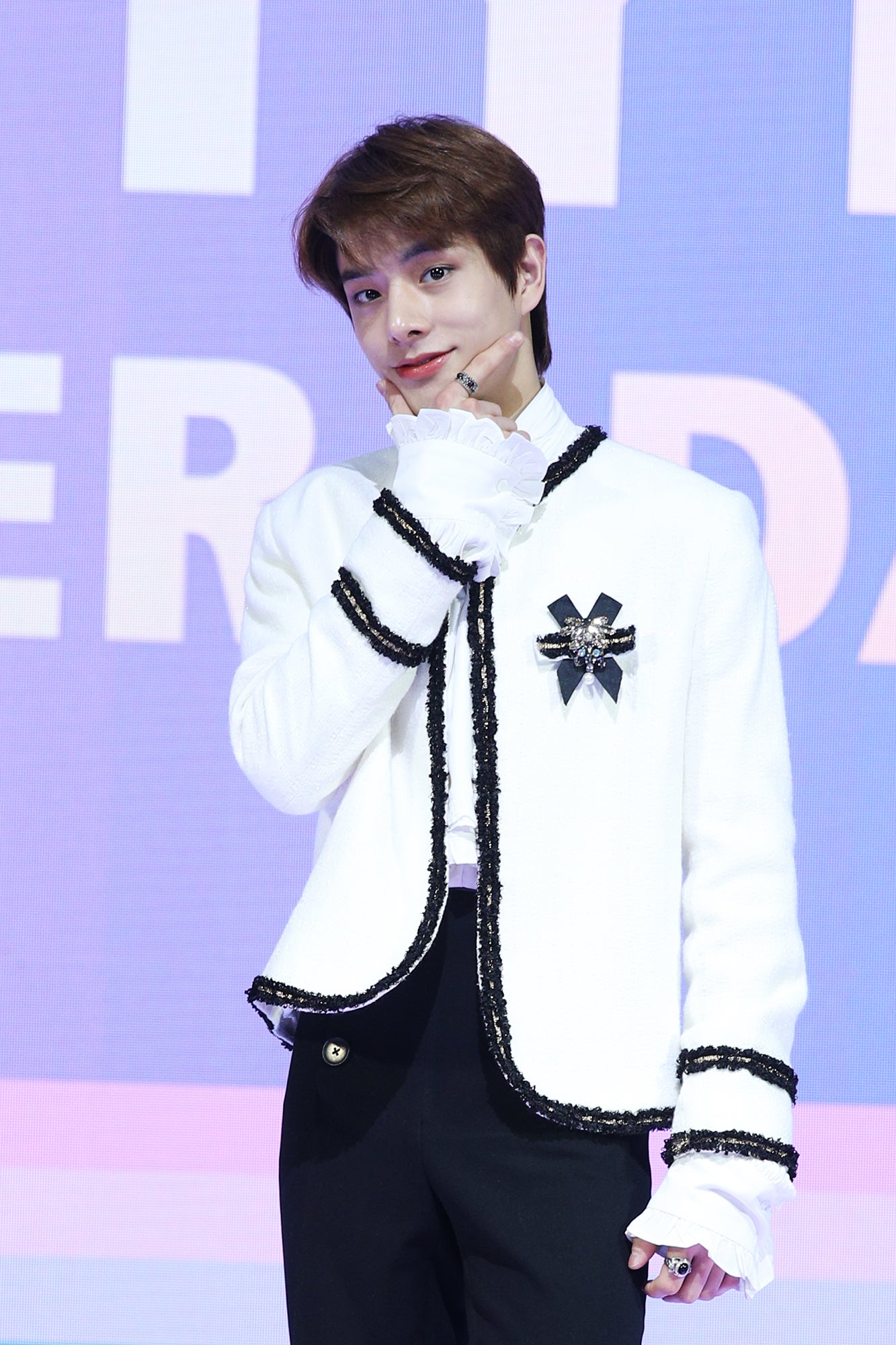 JAKE（C）BELIFT LAB