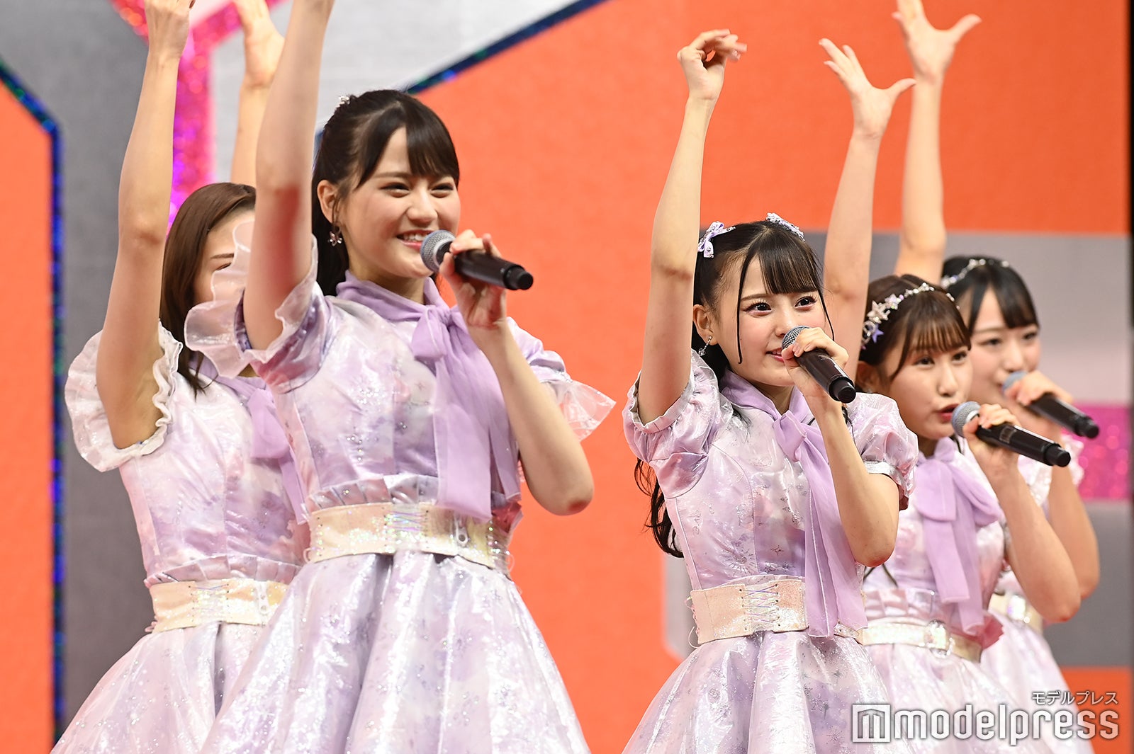 ＝LOVE（C）モデルプレス