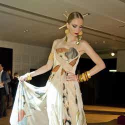 「YUMI KATSURA PARIS 2012 コレクション“YUZEN TODAY”」